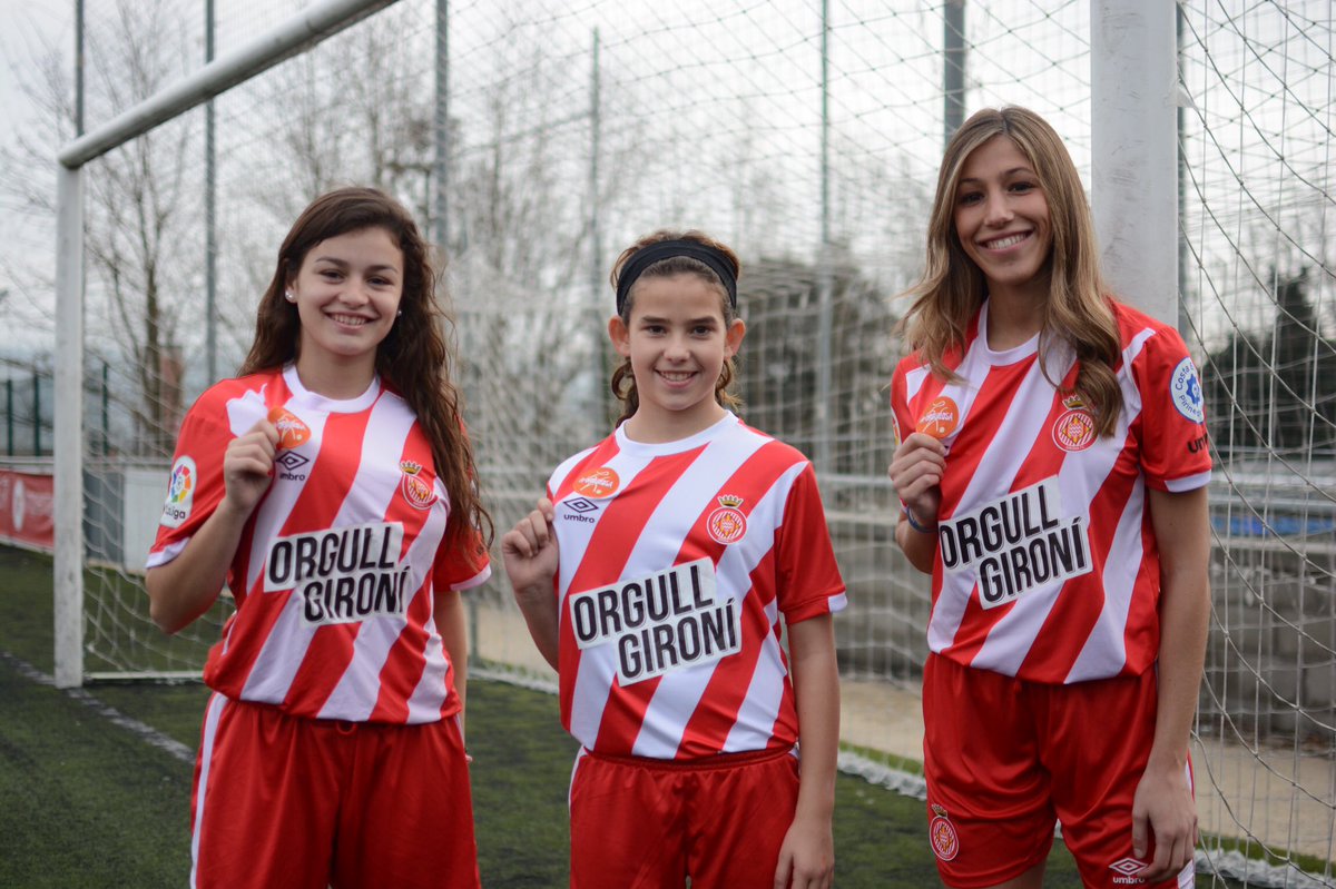 GironaFC's tweet photo. #Orgullosa 🙌🙋‍♀️
#OrgullGironí 🔴⚪️ https://t.co/YPw0lpzCoE