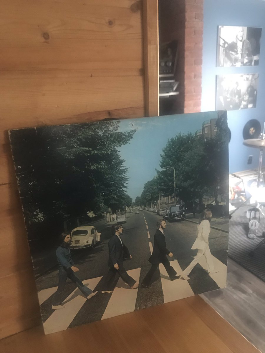 coastkp's tweet photo. #HorizontalHour #NowPlaying #NoIntroductionNeeded Here comes the sun and going vertical till the fall.Elvis has left the vinyl room https://t.co/kynAa18JlF