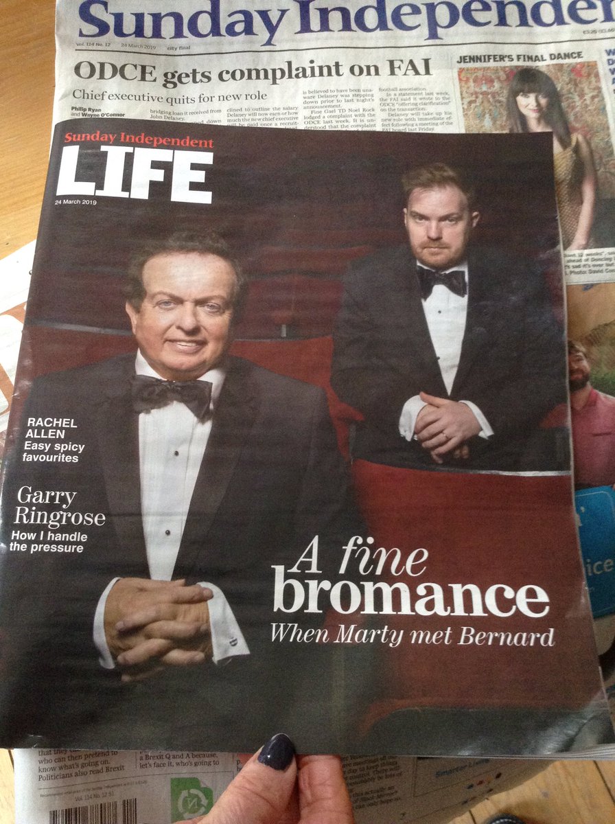 andreahayesie's tweet photo. Thank you #LifeMagazine @TheSundayIndo for this lovely piece #MindBodySoulJournal @Gill_Books #journal #meditation #LiveYourBestLife #StartYourImpossible #DreamBIG thank you @JennyMcCarthy11 for the stunning picture ๐๐ป #MBSJournal https://t.co/d2YX4fgfH8
