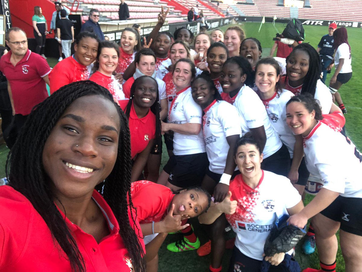 ACBobigny93's tweet photo. 🔴⚫ SELFIE DE LA VICTOIRE 🔴⚫

Une victoire 27-10 à Toulouse vaut bien un petit selfie ! https://t.co/SyQcoSrua5