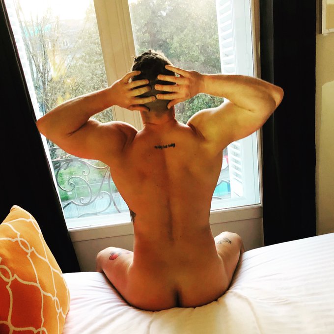 Good Morning Bordeaux 🇫🇷 https://t.co/2NfzrRH4vB<a href="/tag/showheart"class="tags"><span>#showheart</span></a>