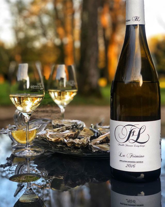 ☀️ Un dimanche parfait pour moi ? Profiter du soleil avec mon amoureux, des huîtres et un blanc exceptionnel du @domaine_fl 😍 suivi d’un poulet rôti avec de la mayo à l’ail maison (œuf du poulailler) ✅ 
Le blanc c’est donc un Savennieres, une appella… ift.tt/2TVFZzD