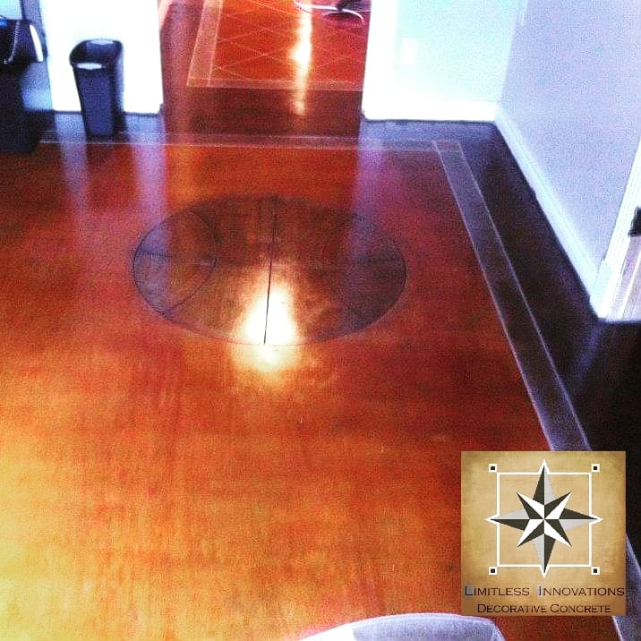 LlcLimitless's tweet photo. Three tone acid stain floor with custom saw cuts using the Engrave-A-Crete Decorative Concrete Engraving Tools & Supplies mongoose turned out beautiful on this existing home!!!
#www.limitlessconcretedesigns.com #limitlessinnovationsdecorativeconcrete #acidstain #stainconcrete https://t.co/JL2ZFWTMNU