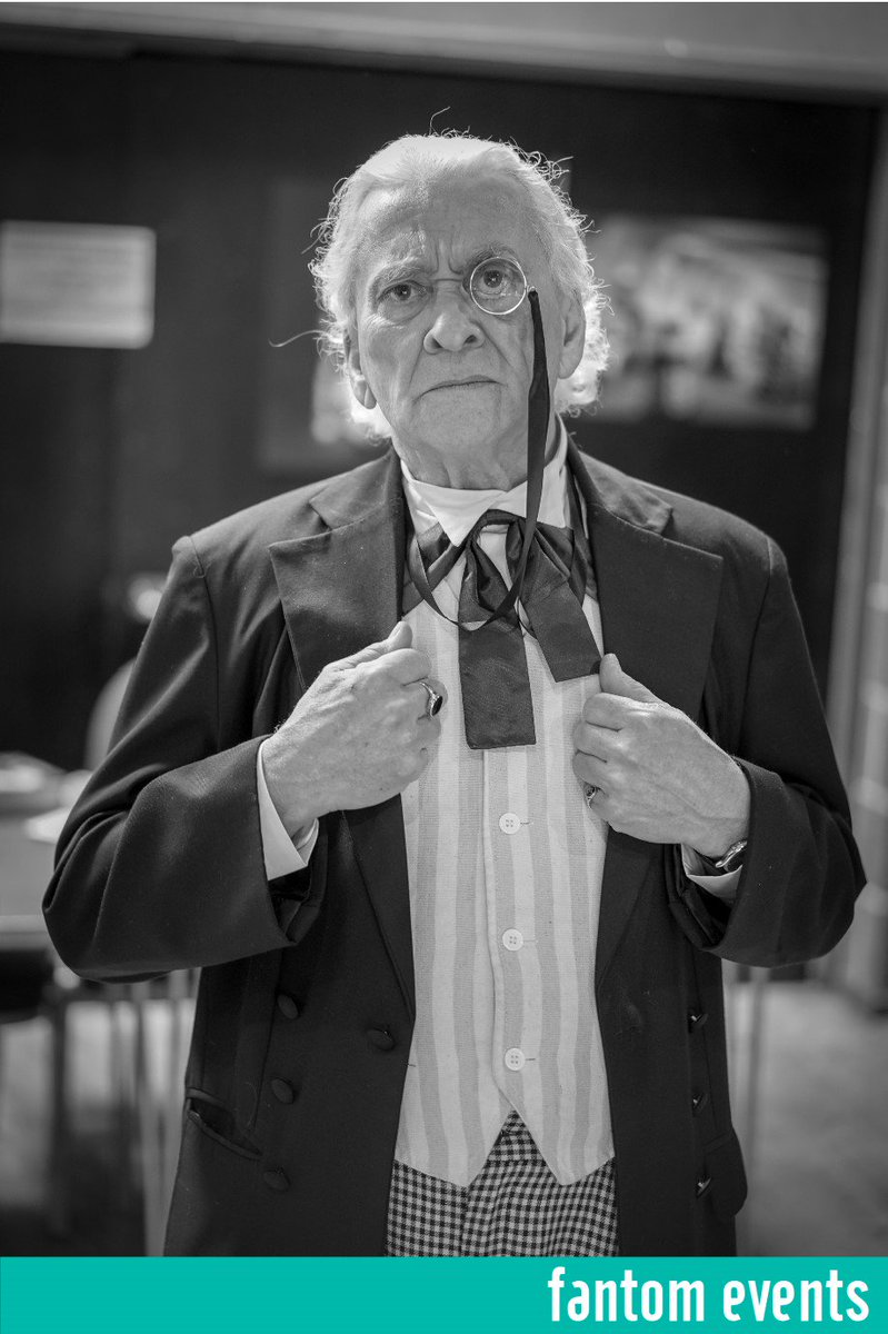 misterphipps's tweet photo. I meant to tweet this yesterday from the @fantomfilms account, but I was attacked by a giant crab. Doesn't @GeoffkKeep deserve some sort of #cosplay award... #doctorwho https://t.co/VxjsrnlYkr