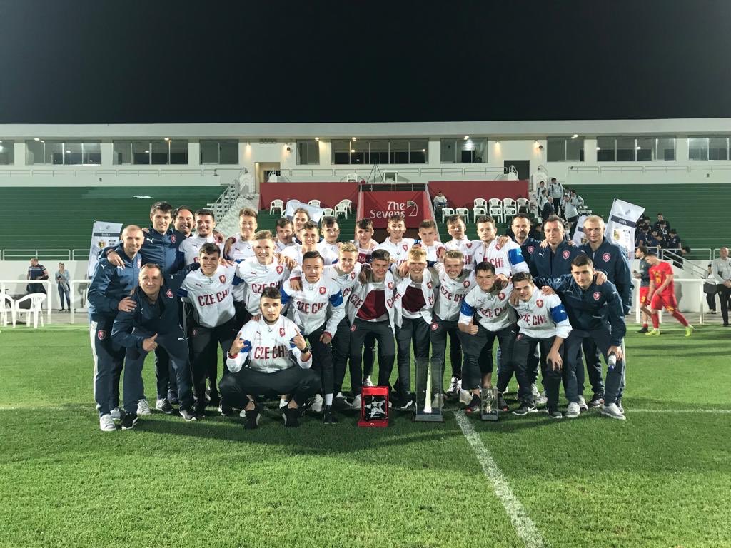 Haslerka81's tweet photo. Winners 🏆 Sportchain cup Dubai #repre #czech #acs https://t.co/49URHXn0YI