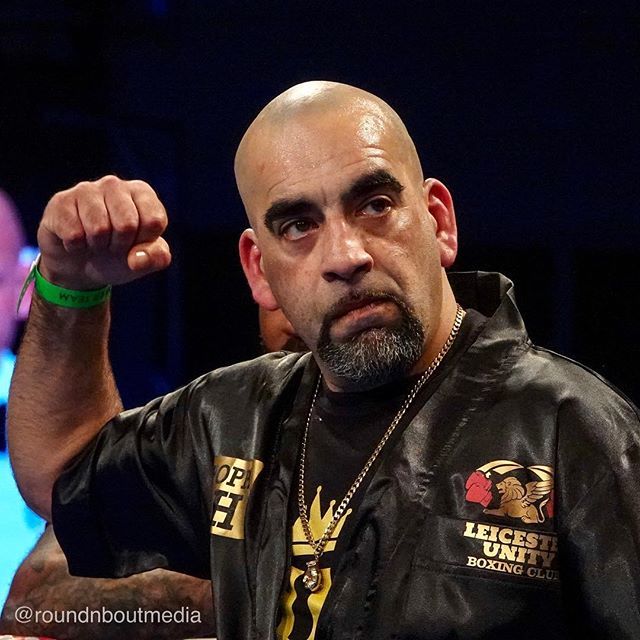 roundnboutmedia's tweet image. @hudgeunityboxing last night at Leicester 📸 @roundnboutmedia @btsport @frank_warren_official #morningsidearena #leicester #unityboxingclub #kingsgym #queensberrypromotions #frankwarren #btsport #boxing #boxer #boxers #box #fighting #boxingnews #fight… ift.tt/2TuB8jM