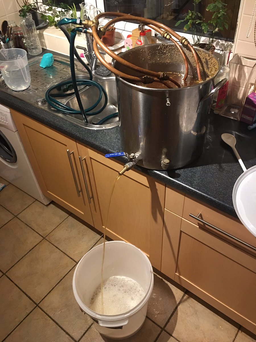 CastleABrewery's tweet photo. Successful brew day yesterday - should be a smokey west coast IPA #homebrew #brewing #paledragonsrevival https://t.co/EdRcmDRKw8