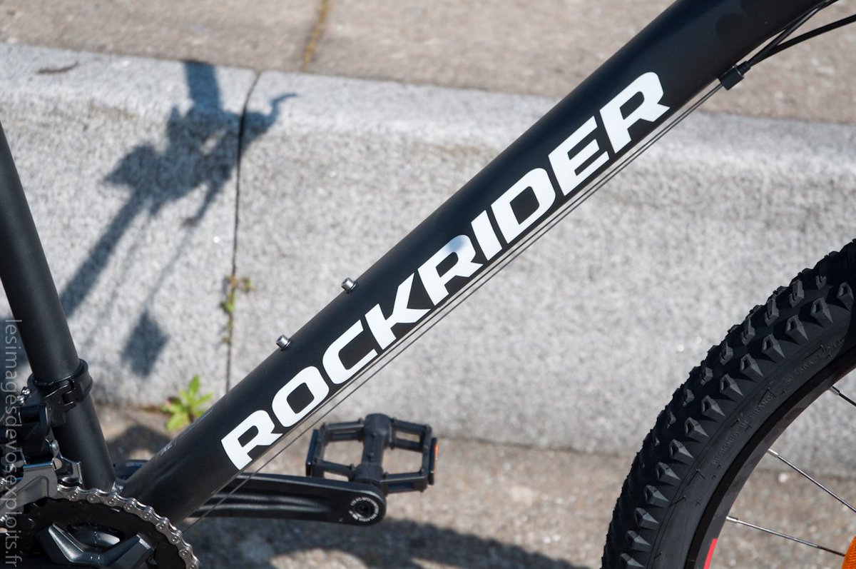 TomDussycle's tweet photo. Hello
on a reçu le nouveau #rockrider #st540 à @DecathlonAtlan . transmission 2x9, jantes tubeless ready, boitier de pédalier à roulements externes, chouettes évolutions https://t.co/HQkEDbeY0J