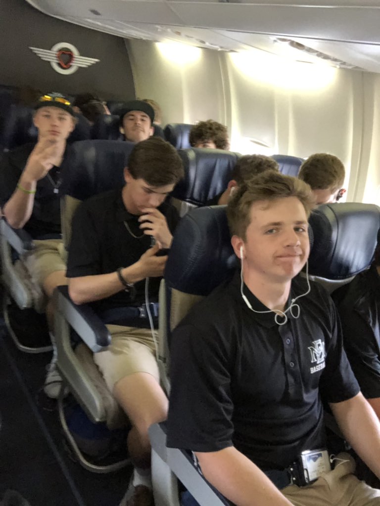 EagleHSbaseball's tweet photo. Off to Scottsdale! #mustangPride #PrideClassic https://t.co/JDZeda8NrB
