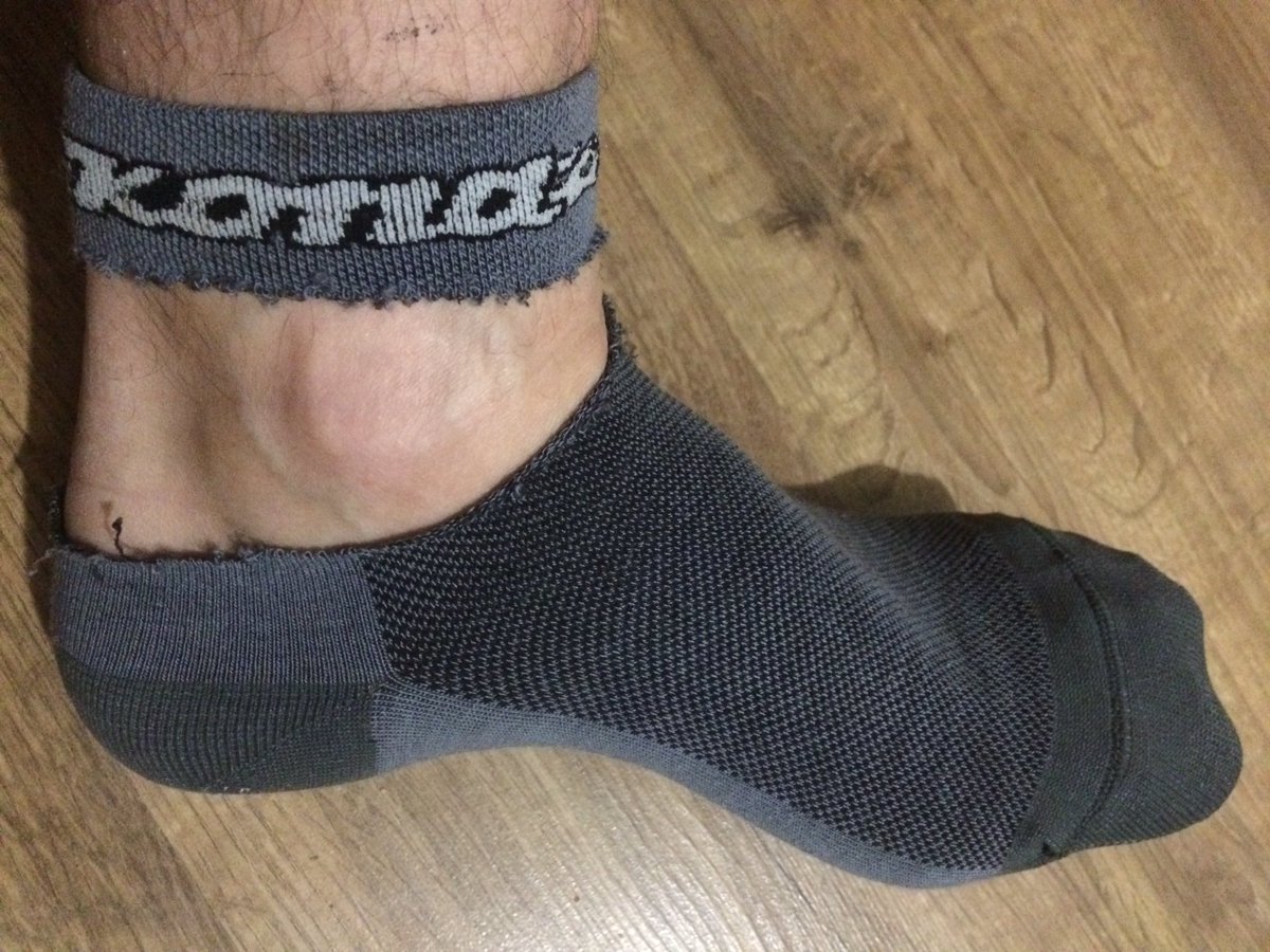 ByLaurieDesigns's tweet photo. Aw man!  I really loved those Kona socks!!!  
#EndOfAnEra #BikeSocks #CyclingSocks #CycleSocks @KonaBicycleCo https://t.co/bfC4lb9n4e