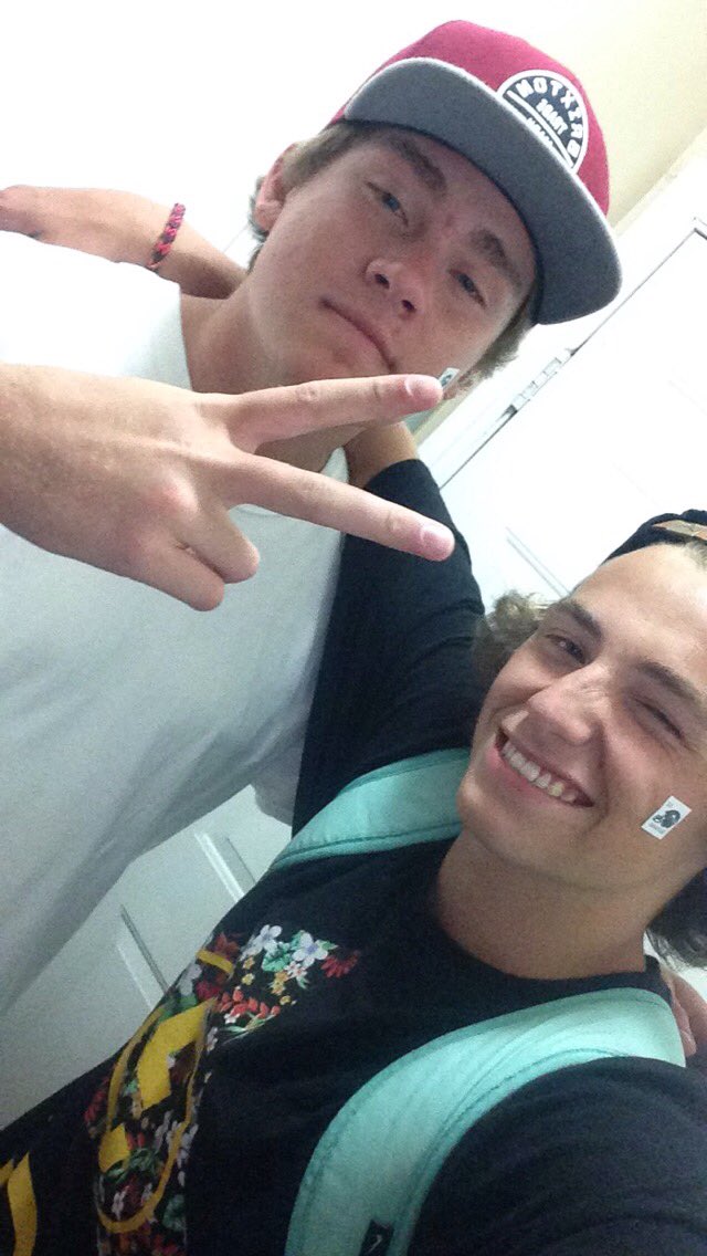 ZC3music's tweet photo. Happy birthday to my brother @J_Kelley14 !! You’re a legend💯 hope the day treats you right homie!!! Getcha ass back to Austin 🍻 💨 🌲 https://t.co/RGaRQBYkOb
