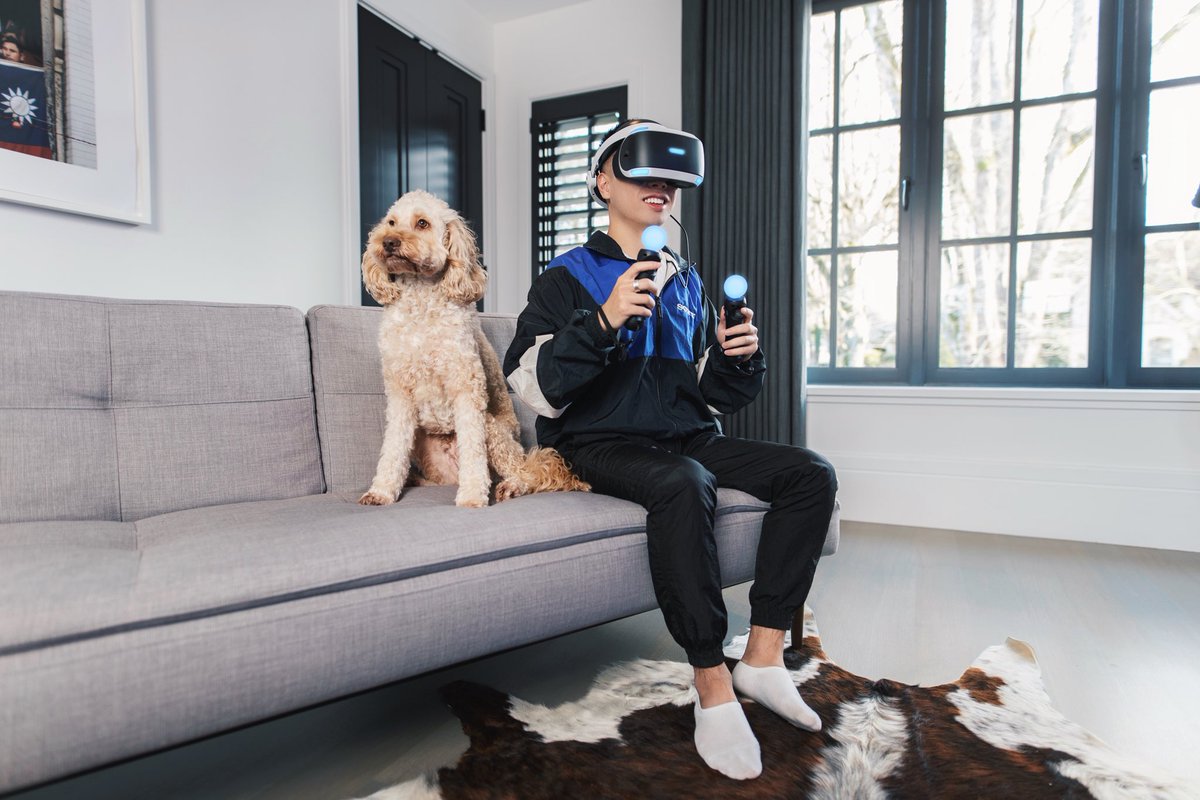 JustinTse's tweet photo. Sony Playstation VR has over 200 games and counting in the VR library, check out the hilarious video of me trying a couple games out! @PlayStationCA #PlayStationVR #ITriedPSVR #PSVR #ad
https://t.co/DDwT7Qbe3F https://t.co/ypgimcbBXj