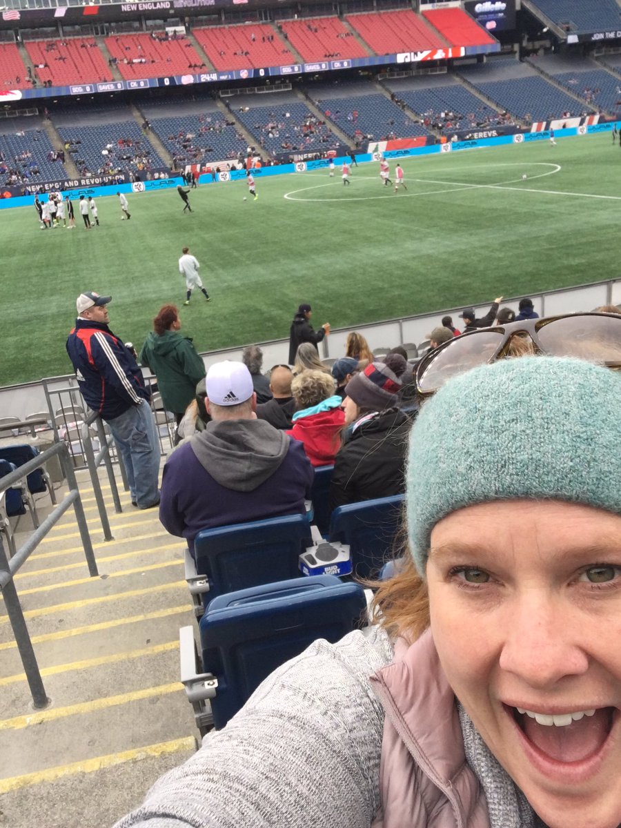 SingleMom_Probs's tweet image. Almost game time!  Let’s go Revs! #NEREVS #NEREVSGAME