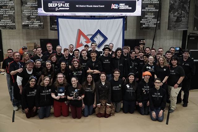 Congrats to Team  #frc173 on winning the Excellence in Engineering Award! #omgrobots #WeAreNE