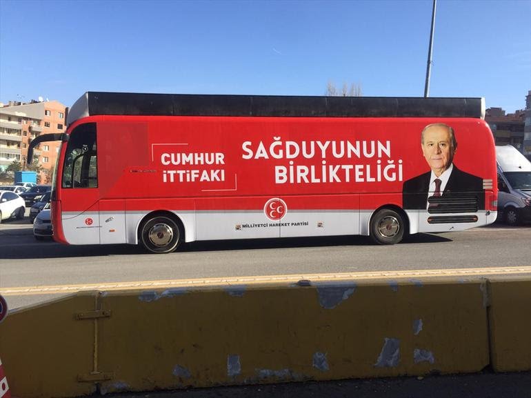 #CumhurunMüttefikineEvet
Birleşti güçler...