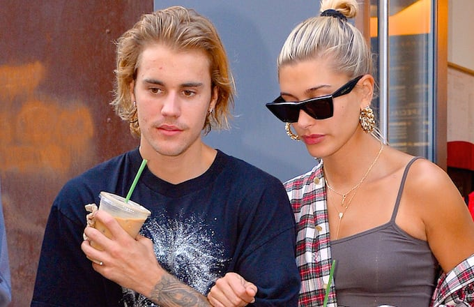 MusicNowNews_'s tweet photo. #HaileyBieber 'frustrated' with obsessive #JustinBieber fans

"The problem is kids become possessive over people and feel like if they think they're hurt, they feel hurt for them and they're hurt too, or whatever it is," Hailey complained to #Cosmopolitan https://t.co/qYxujXtPhD