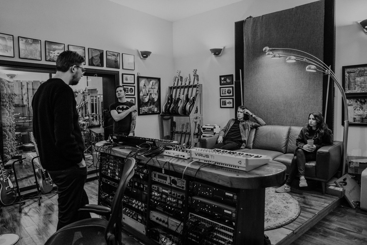 Last week of tracking for our new LP!!! Are you even ready for this though?✨✨✨✨
📷: <a href="/KristinasKool/">𝕶 📸</a>