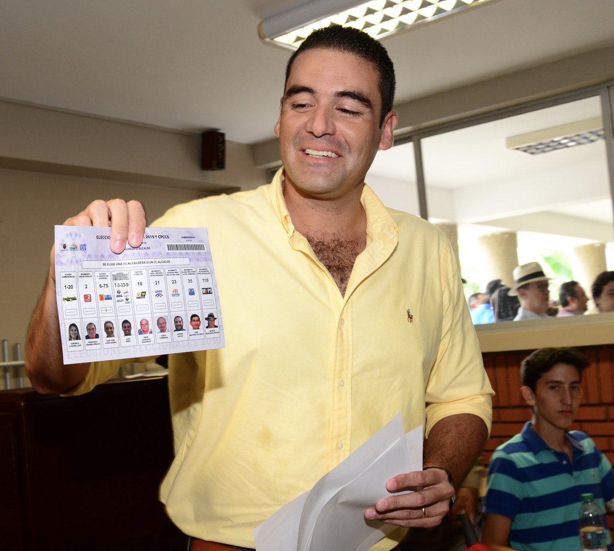 juanjoseyunez's tweet photo. Hoy lo ratifico, Samborondón por Samborondón, vamos juntos a continuar la obra y el progreso para todos ustedes. #SigueLoMejor #SigueLaObra #SigueElProgreso #Yunez2019  #RayaToditititito6 https://t.co/8yZADFXXi6