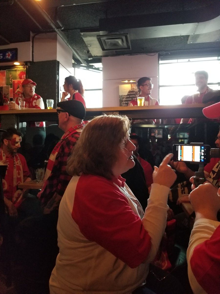 VictoriaGooner's tweet photo. Currently at the @thevoyageurs #CANvGUY prematch at @LibrarySq with the @LakeSideBuoys. C'mon on over and say hi. #CANMNT #AllesLesRouges https://t.co/CX3OodJxdY