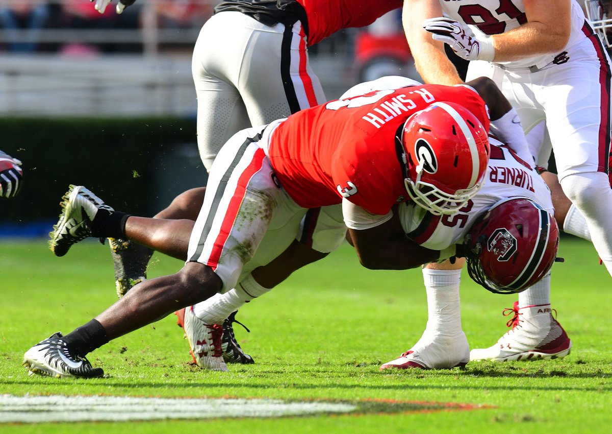 LenNethW4's tweet photo. Blessed to receive an offer from the University of Georgia #GoDawgs @CoachSchuUGA @KirbySmartUGA @Mansell247 @ChadSimmons_ https://t.co/PUVEK0k2ET