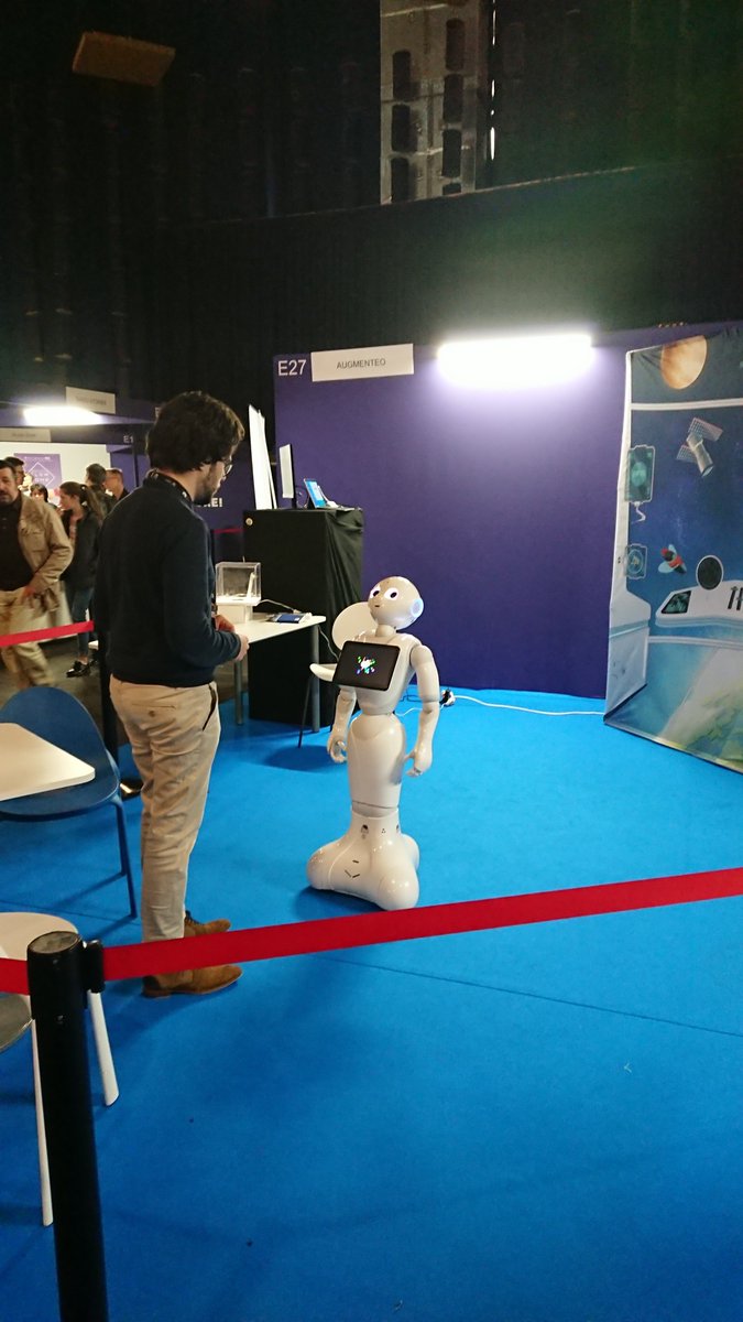 #LavalVirtual2019 Super salon dédié à la réalité virtuelle  et la réalité augmentée ce week end à Laval. Les technologies immersives se déploient dans de nombreux secteurs d'activité, éducation, santé, jeux, industrie et urbanisme avec une rue immersive #Darethefuture