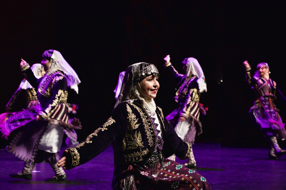 Турецкий танец зейбек. Зейбек. Танец Зейбек. Turkish Traditional Dance. Турецкий танец мужчин Зейбек.
