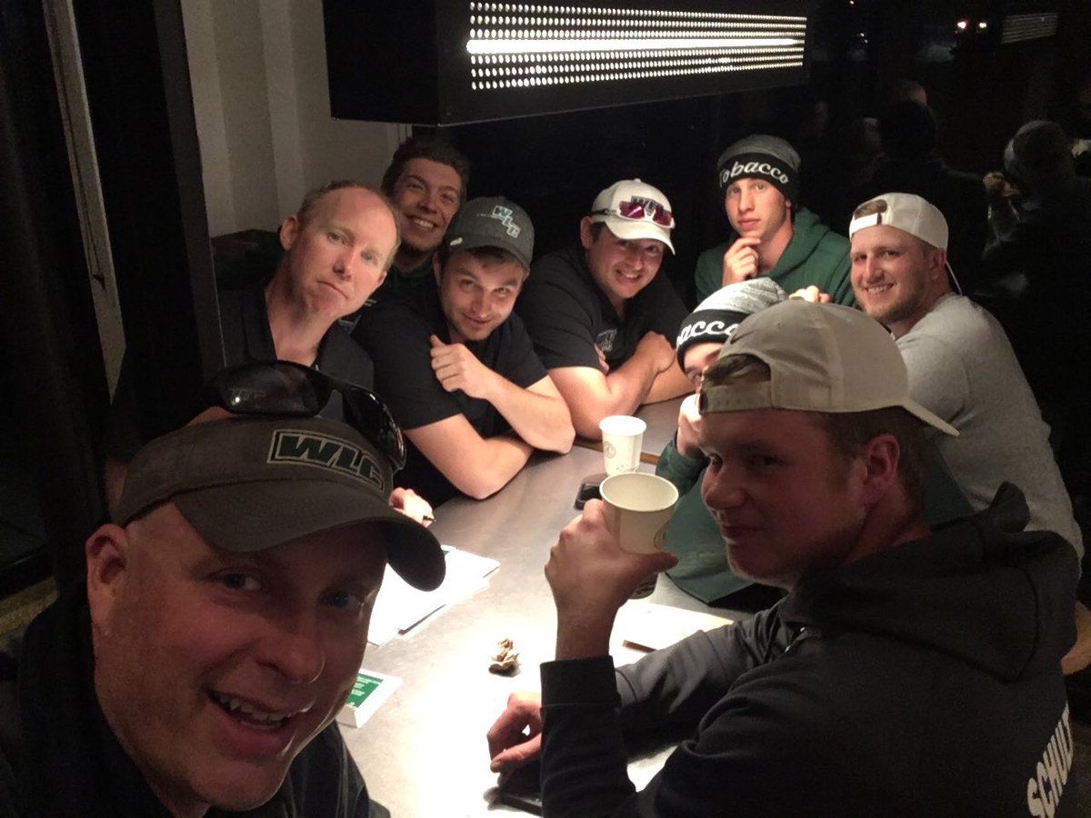 RevShevWLC's tweet photo. ⁦@WLCMensGolf⁩ in the circle of power at Chipotle on the way home after a “fantastic” (Coach’s word) weekend of golf in the STL! #letthecoacheat #thankyounotes #parcentral #rainshortenedmeanshomebymidnight ⁦@WLCSports⁩ https://t.co/4oF1oygLI1