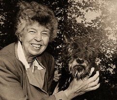 DuckstersKids's tweet photo. It's the last week of Women's History Month 2019.  Learn how Eleanor Roosevelt filled the role of First Lady here.   
https://t.co/S6cu1ySInn
#DuckstersKids https://t.co/Hth2UhH2zD