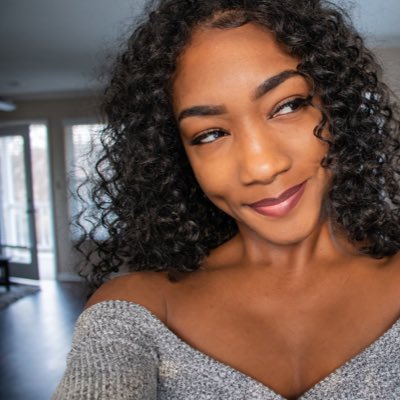 irisverdee's tweet photo. It takes about 5 months to get a new decent one 💁🏽‍♀️ #NewProfilePic https://t.co/jh1glly7rK
