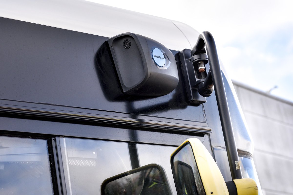 DroneBelow's tweet photo. Groundbreaking Autonomous Bus Trial Begins in Manchester #AlexanderDennis #autonomous #Autonomous #FusionProcessing #Manchester #Stagecoach #Transport via @ADLbus @StagecoachGM https://t.co/KPzNdi3X4B https://t.co/HmE6myANSv