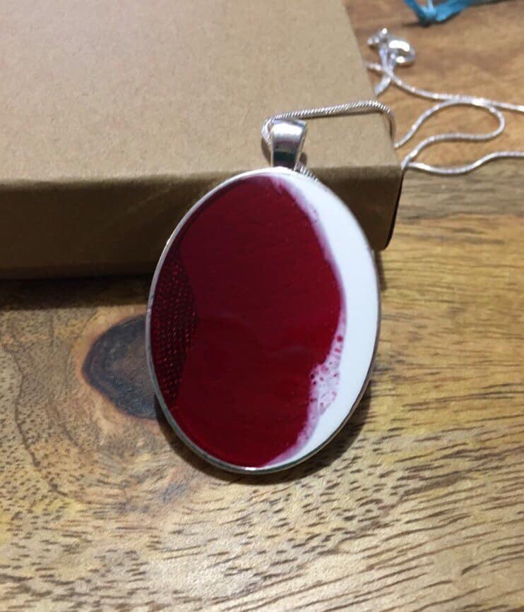 LCraftfair's tweet photo. Marcy B’s craft beautiful handmade resin jewellery take a look at her Etsy she also with be at the Lyttleton rooms in Malvern #jewellery #reain #malvern #necklaces #bracelets #earring #colourful #stunning #handmade  https://t.co/vT5VNROQUY https://t.co/P8yHNa8Z8k