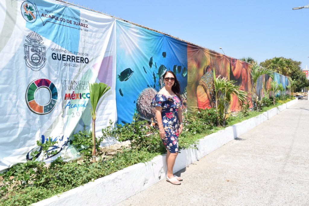 me_delallata's tweet photo. @aquabarnard  ¡Felicidades! Gusto “presumir” tu obra @aquabarnard  Cronista del Mundo Submarino de Acapulco #Guerrero #Mexico a la Dra. Elizabeth Olmos Martínez, investigadora de la Universidad Autónoma  de Occidente, Unidad Mazatlán, Sinaloa. https://t.co/7xA9Dz0rLz