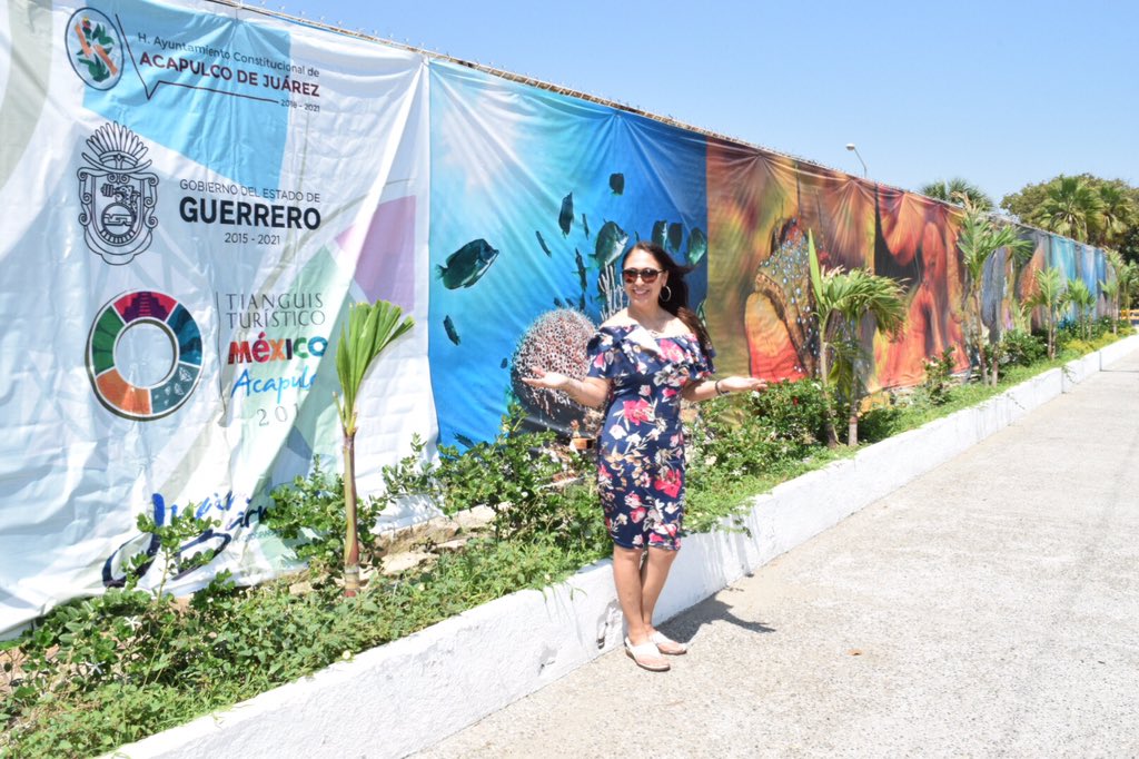 me_delallata's tweet photo. @aquabarnard  ¡Felicidades! Gusto “presumir” tu obra @aquabarnard  Cronista del Mundo Submarino de Acapulco #Guerrero #Mexico a la Dra. Elizabeth Olmos Martínez, investigadora de la Universidad Autónoma  de Occidente, Unidad Mazatlán, Sinaloa. https://t.co/7xA9Dz0rLz