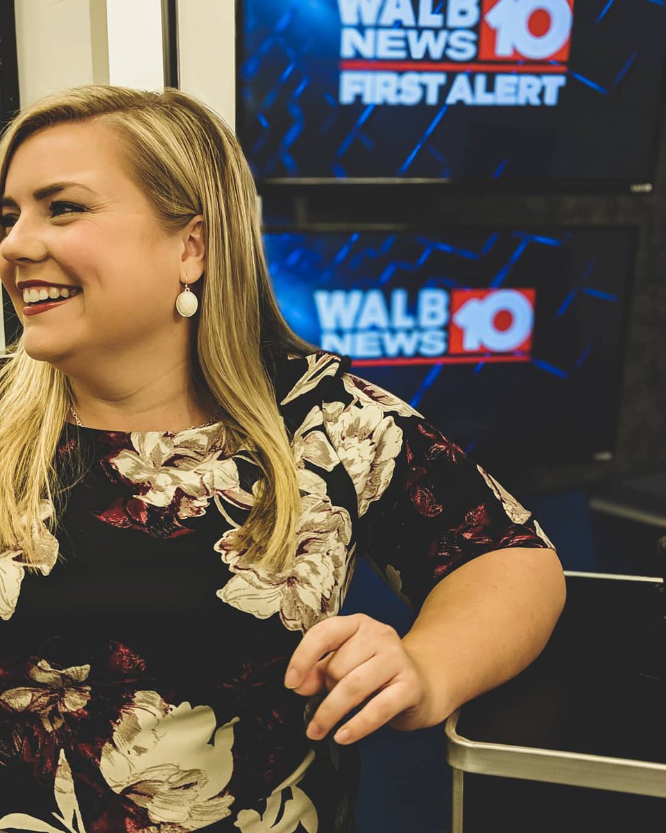 EmileighWHNT's tweet photo. Back on the #FirstAlertDesk at @WALBNews10 tomorrow starting at 4 p.m. See y'all then! 🎥⏭️ #anchorlife https://t.co/oBvq1dfEzC