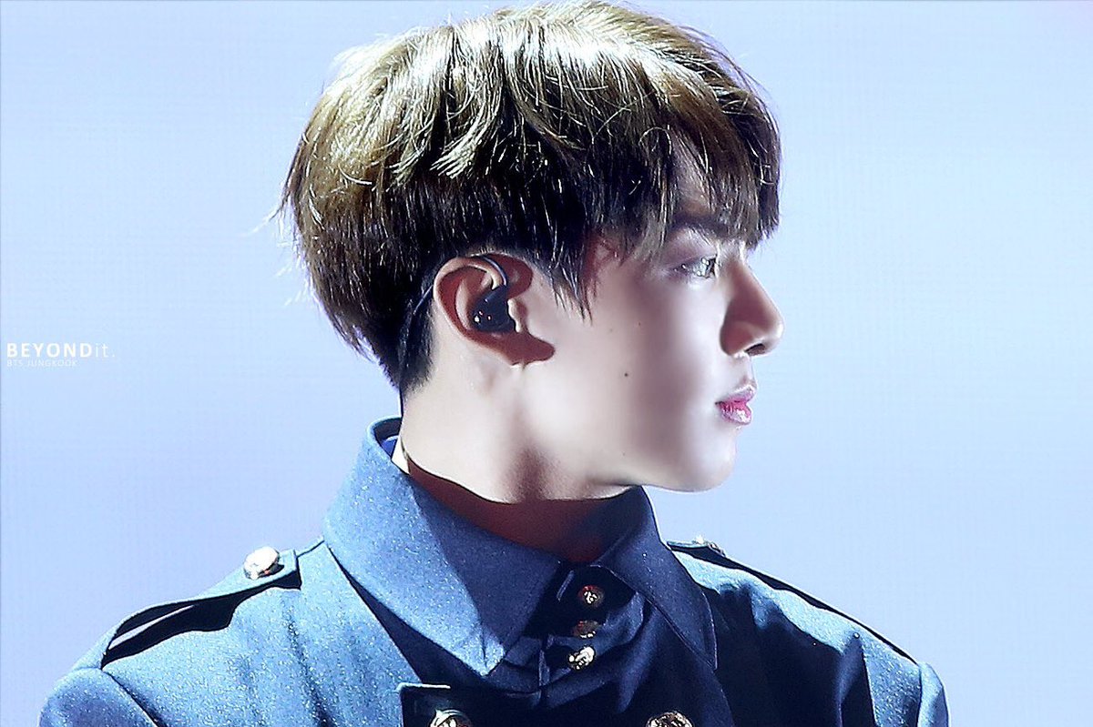 JJKUPDATER's tweet photo. smells like husband material in here 

© beyondit #JUNGKOOK @BTS_twt https://t.co/oCEjCTQG1d