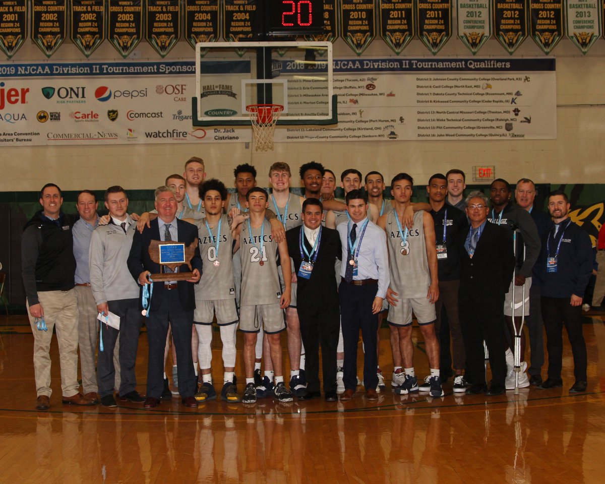 PimaAthletics's tweet photo. See the recap of men's basketball final game of the season as they claim 7th place at the NJCAA Div. II Tournament after beating No. 12 Ancilla College 104-101. Congrats to @KennedyKoehler on receiving the NJCAA All-Tournament team honor. #PimaBasketball
https://t.co/xtLNbETBwi https://t.co/06y35UFbr3