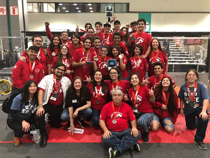 ComputadorRapid's tweet photo. Hola somos alumnos de secundaria de Recoleta que ganamos  un  premio   en la  competencia de Robótica en EEUU y ahora vamos al Mundial en Abril y buscamos auspiciadores. Nuestros padres costean la estadia. Ud nos puede colaborar. Mi nombre. Wolfgang Vyhmeister.-- https://t.co/JcTftsCGNF