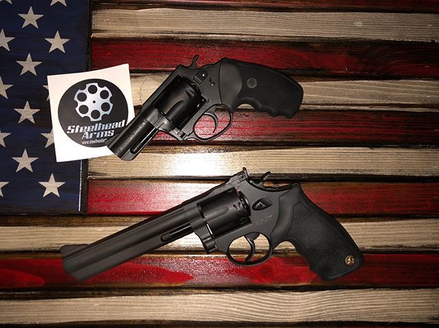 Steelhead_Arms's tweet photo. Sticking with that logo wheel gun theme. ——————- #2ndamendment #igguns #guns #hunting #patriot #country #military #murica #rifle #firearms #gun #weaponsdaily #igmilitia #instaguns #merica #pewpewpew #firearmphotography #tactical #gunspictures #ar15 #pewp… https://t.co/0MSSM2UIZg https://t.co/Is1zSmbxYy