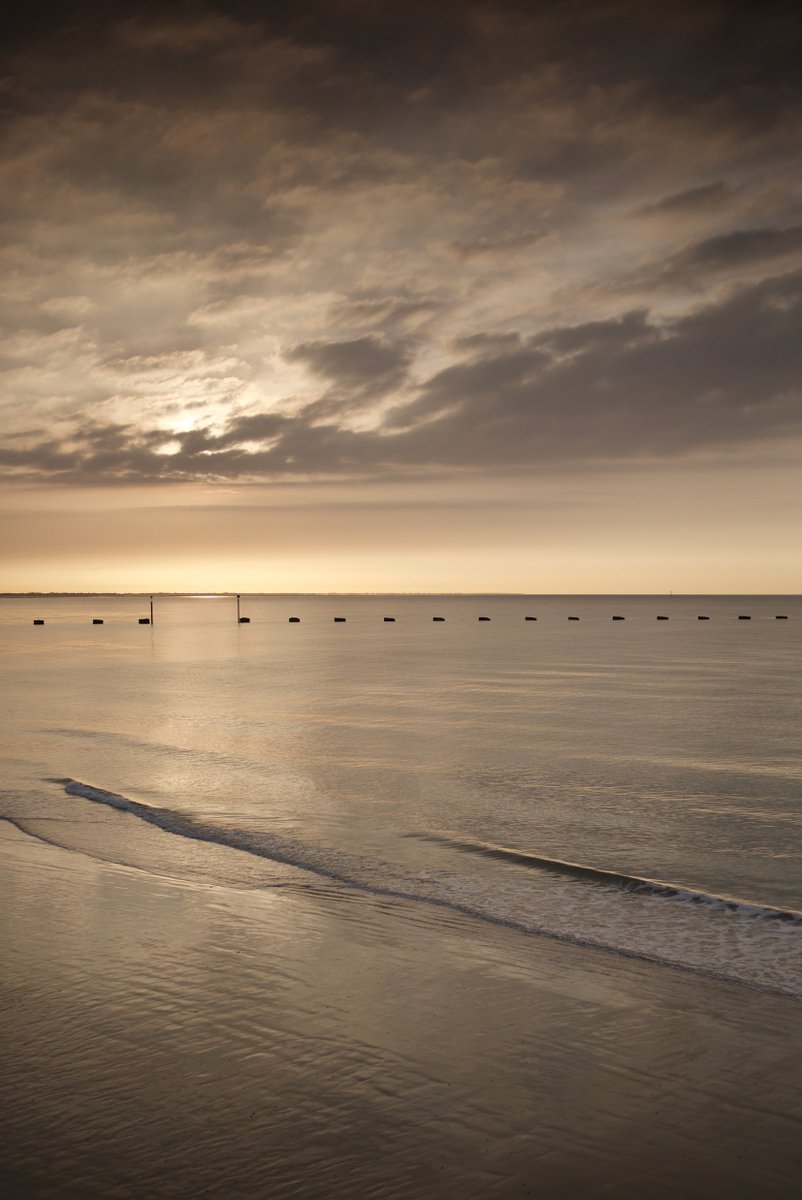 Half an hour in the company of the sea #Leica #Southsea #coast #dawn #sunrise #spring #loveportsmouth #nofilter