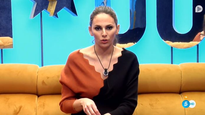 ghoficial's tweet photo. ¿Ha sido falsa María Jesús con Irene?

🔄 Sí
❤️ No

#GHDÚODBT11 https://t.co/QSDVqhwjei