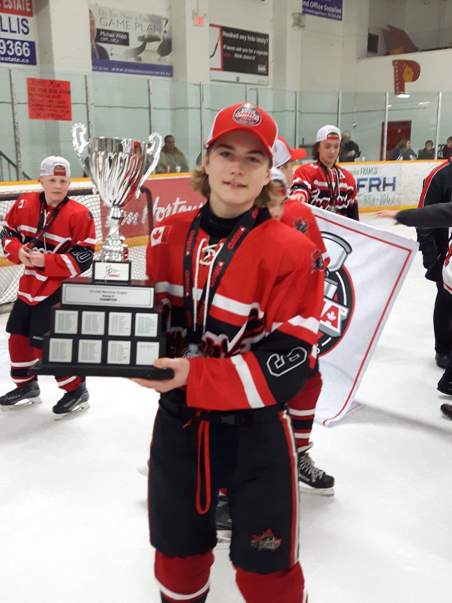 OMHA Bantam B champs!  Ingersoll Express Great season boys!!