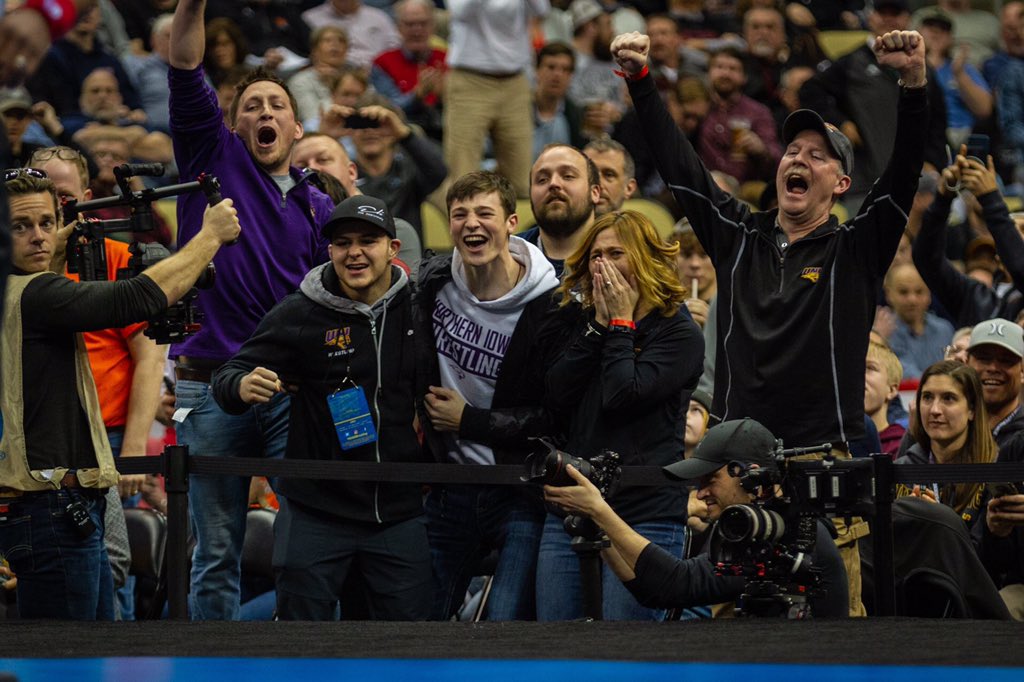 dre_nald_foster's tweet photo. What an honor and blessing it has been to represent the purple and gold on and off the mat, to stand shoulder to shoulder with my brothers, and to have the support system I do. Forever grateful for the opportunities and people I’ve come across. https://t.co/Si3aDpUlM5