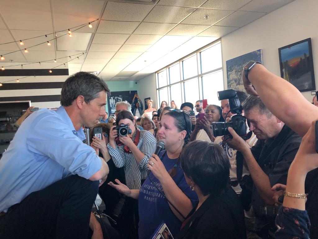 LGBTMama's tweet photo. @BetoORourke An absolutely incredible afternoon.  I wouldn't have missed it for the world. Thank you Beto. Thank you.  #ForKim #KimberlyJessica  #momsdemandaction #RhondaHart #BETO2020 #Beto #WeDeserveBeto https://t.co/VjHS5w6JY8