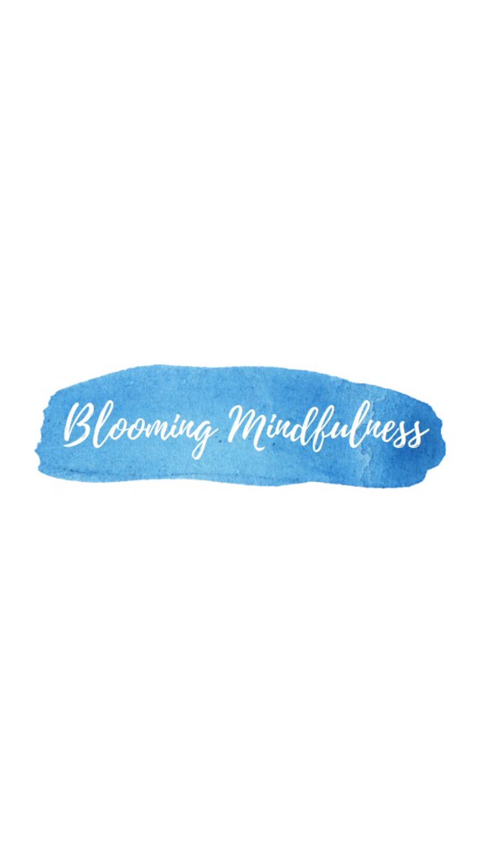 customsbycasey's tweet photo. @amyjanealice Hi angel! I make logos and headers for £5 each! There are more examples of my work on my personal account @casestreetx 🌸💕 https://t.co/vqQDSXy7UJ