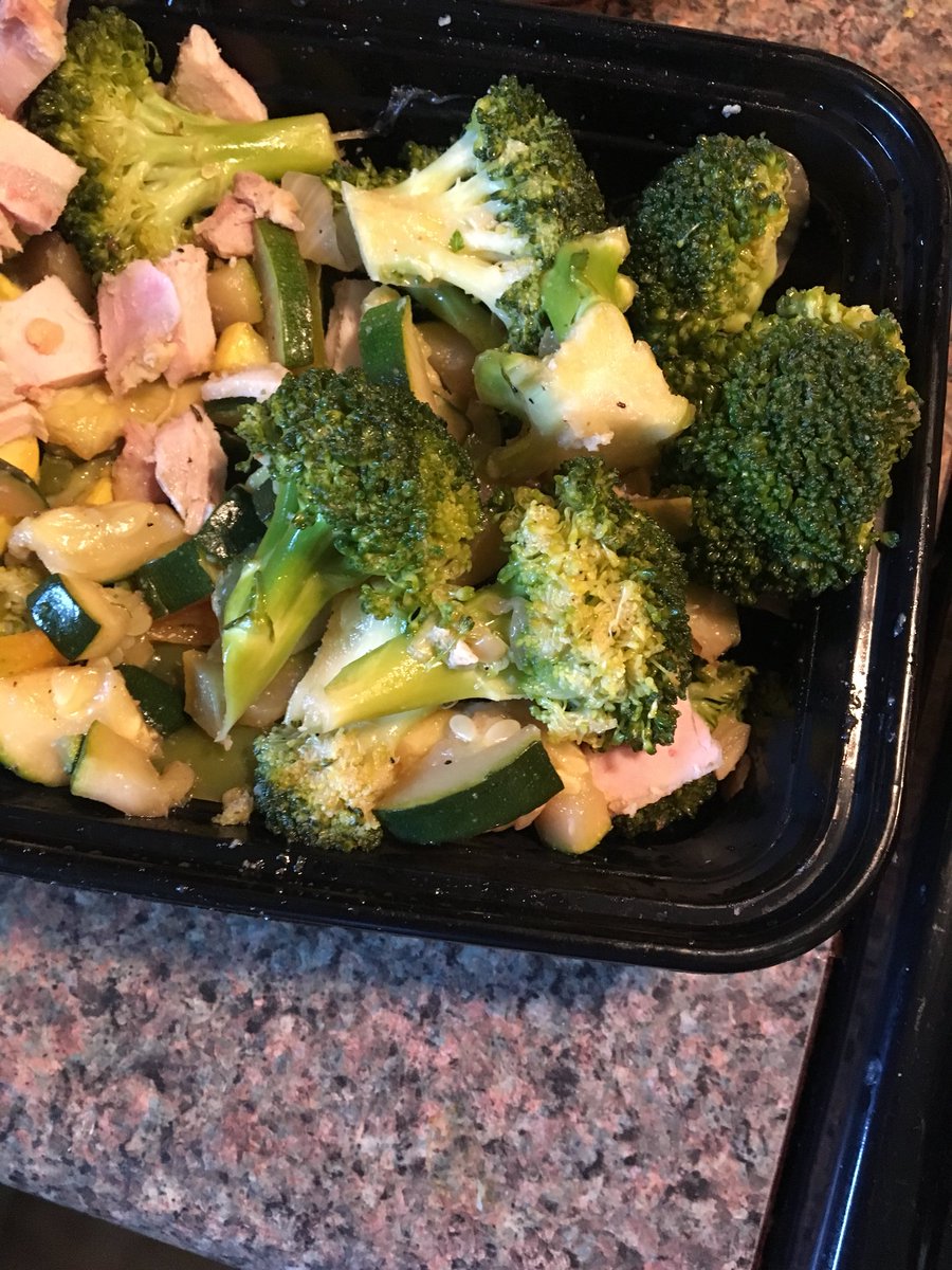 dbach6632's tweet photo. Cabbage and venison soup done, snap beans done, vegetable medley done, gonna go with high lean protein and lots of greens for the next couple of weeks... gotta get healthy
#FatGuyIssues https://t.co/GVR0KRTLae