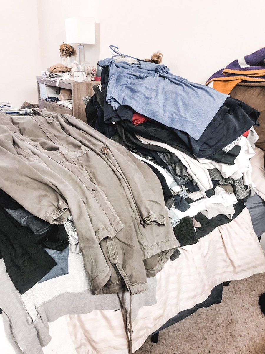 robbiewdye's tweet photo. Channeling some @MarieKondo today at the Dye home... #SparkJoy https://t.co/6mgVXPHbjZ