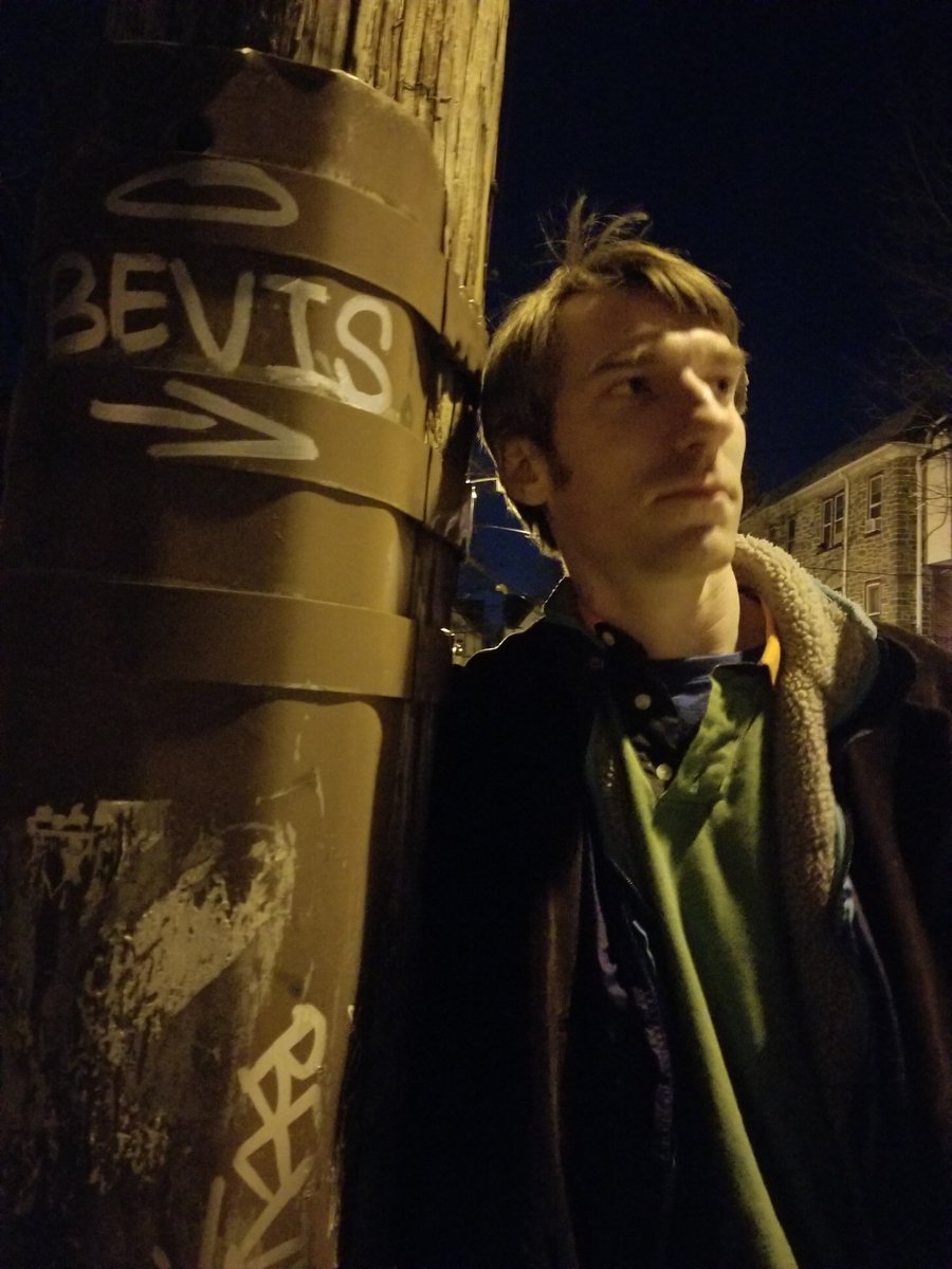 WTable's tweet photo. #bevis #CheckOutoldtable https://t.co/s8QYi2kQfK