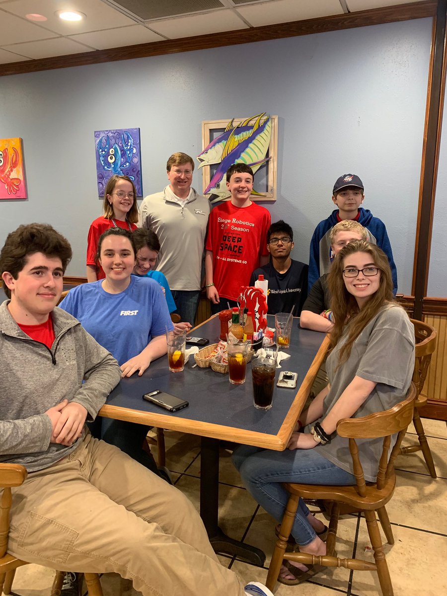 Governor Tate Reeves tweet media