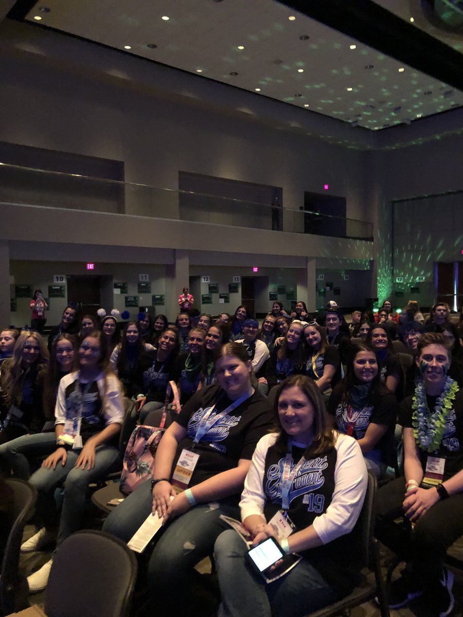 dakota_stugo's tweet photo. We have been having such a great time at this weekends @mascmahs States conference! We cannot wait to see what else @MASCSTATES2019 has planned 🌟💫☄️👽 https://t.co/K73HVizOJT