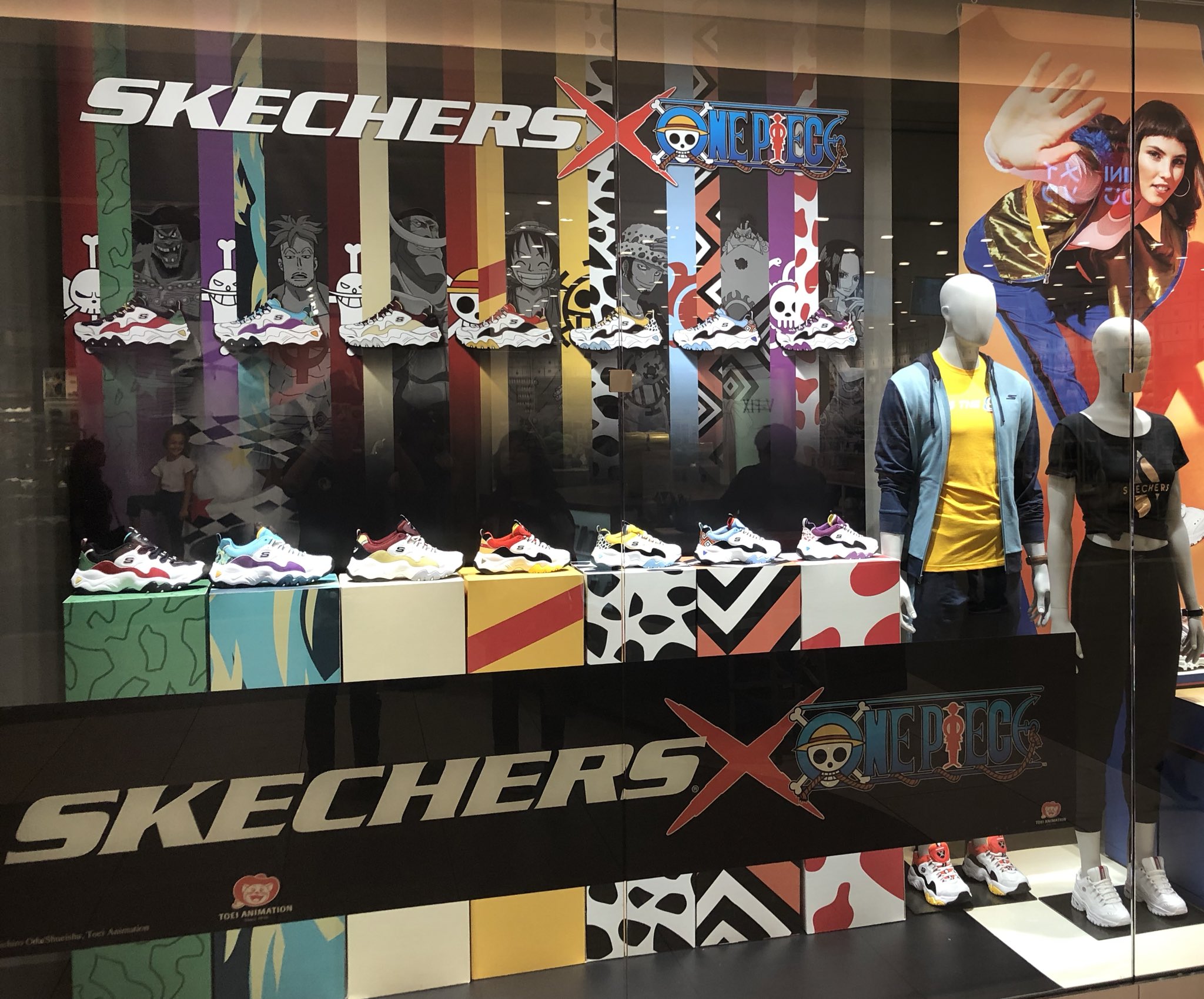 Skechers hotsell toei animation